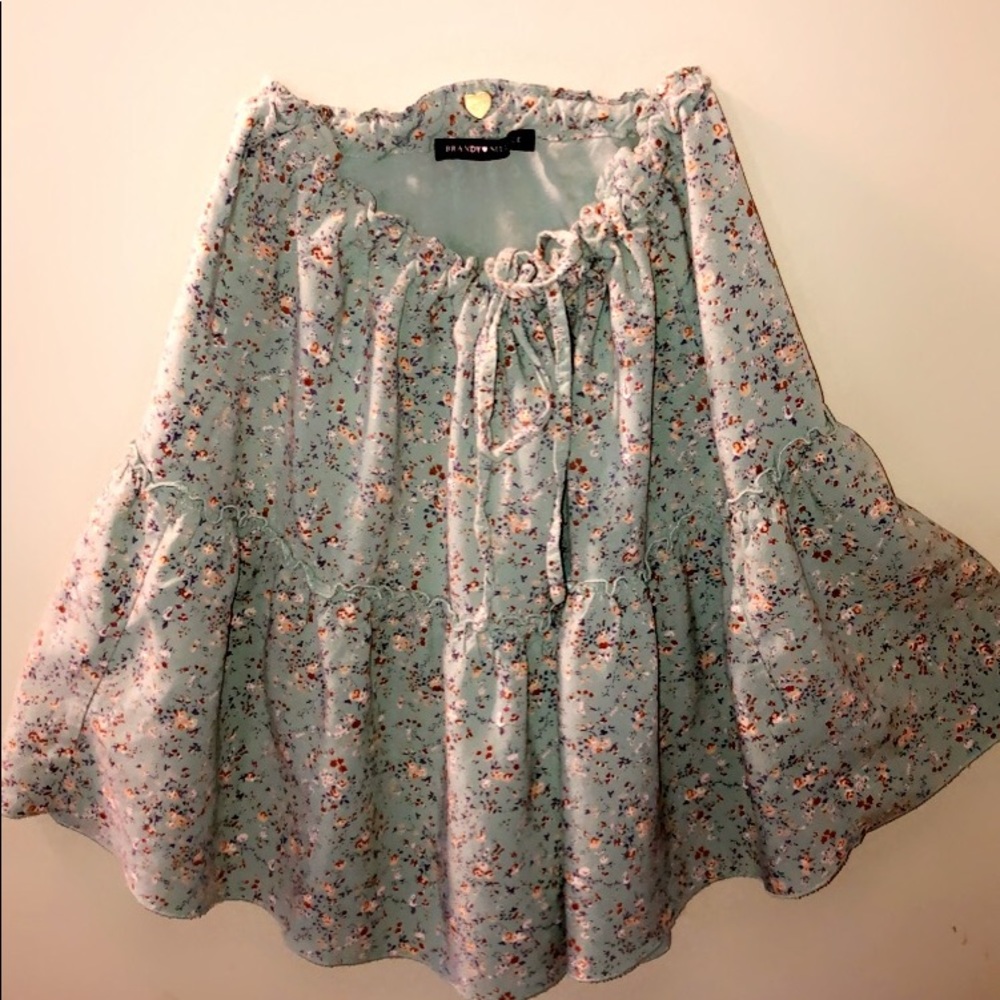Brandy Melville RARE Green Floral skirt